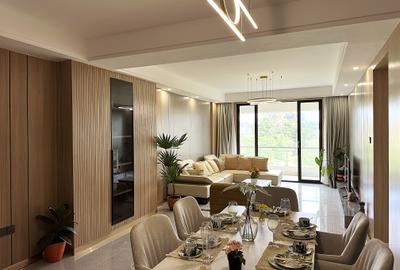 3 Bed Apartment with En Suite at Lavington - 4