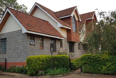 4 Bed Townhouse with En Suite at Chalbi Drive