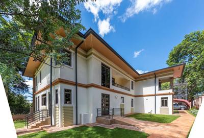 3 Bed House with En Suite in Karen