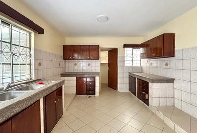 5 Bed Townhouse in Lavington - 4