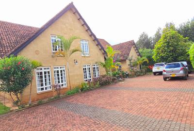 4 Bed House with En Suite at Runda Road