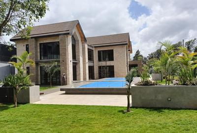 5 Bed House with En Suite at Runda