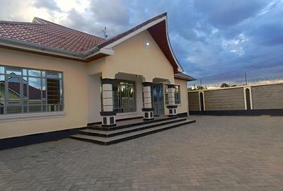 3 Bed House with En Suite at Mugutha Area