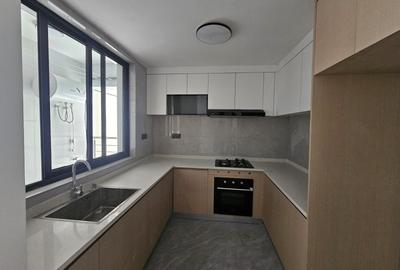 2 Bed Apartment with En Suite at Riverside Drive - 3