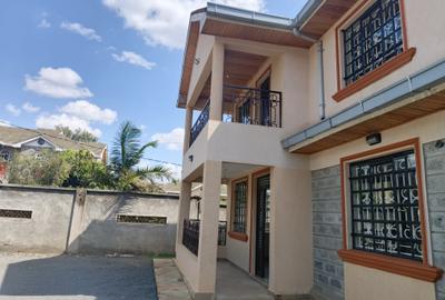5 Bed Townhouse with En Suite at Mugumoini
