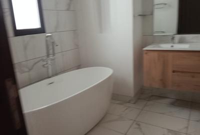 Furnished 2 Bed Apartment with En Suite in Gigiri - 3