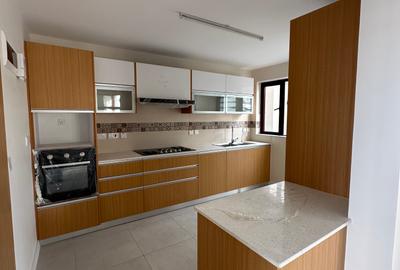 4 Bed Villa with En Suite in Langata - 4