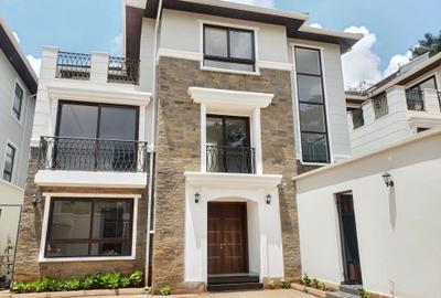 5 Bed Townhouse with En Suite in Kitisuru