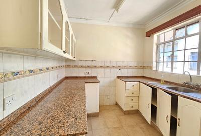 2 Bed Apartment with En Suite in Riverside - 4