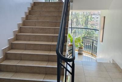 3 Bed Apartment with En Suite in Kilimani