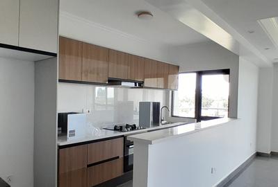 2 Bed Apartment with En Suite at Riverside - 2