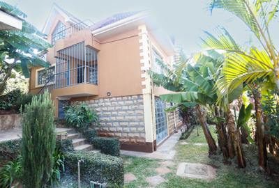 5 Bed Villa with En Suite at Redhill
