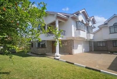 3 Bed House with En Suite in Runda - 2