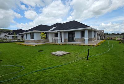 3 Bed Townhouse with En Suite at Arthiriver - 2