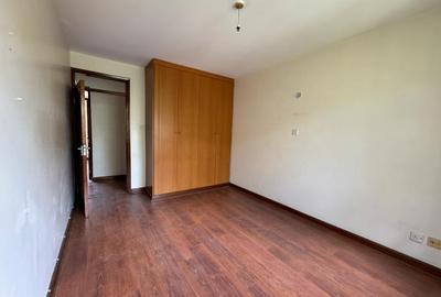 3 Bed Apartment with En Suite in Kileleshwa