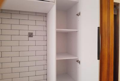 Serviced 3 Bed Apartment with En Suite in Kileleshwa