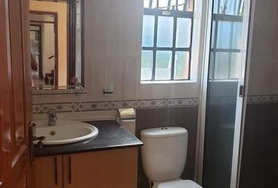 4 Bed House with En Suite at Runda