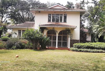 4 Bed House with En Suite in Runda