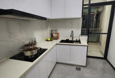 2 Bed Apartment with En Suite in Westlands Area - 4