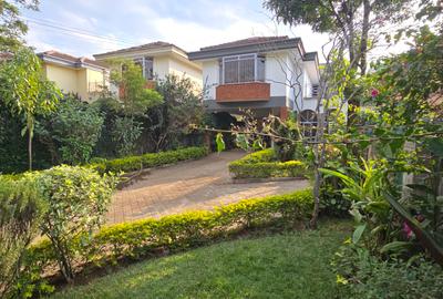 5 Bed Townhouse with En Suite at Brookside Drive