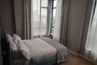 Serviced 3 Bed Apartment with En Suite at Brookside - 3