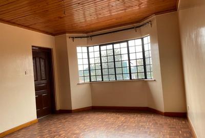 3 Bed Apartment with En Suite in Lavington