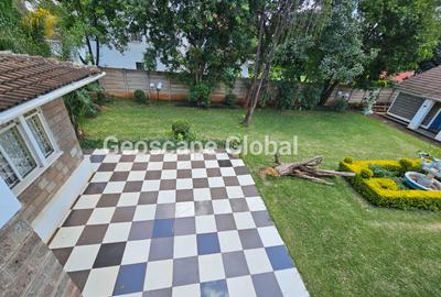 4 Bed House with En Suite in Runda