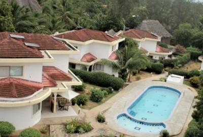 4 Bed House with En Suite in Watamu