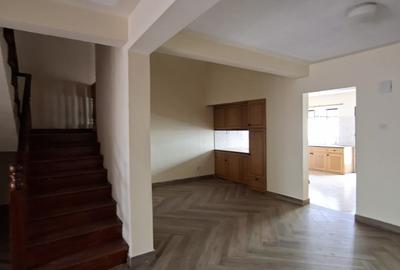 4 Bed Townhouse with Staff Quarters in Kilimani - 4