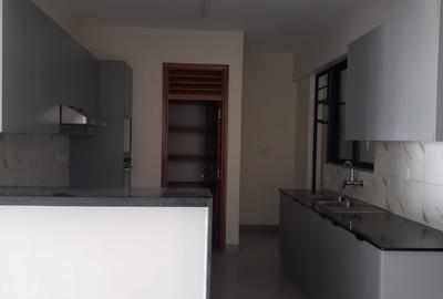 3 Bed Apartment with En Suite in Westlands Area - 4