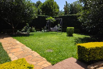 4 Bed House with En Suite in Muthaiga