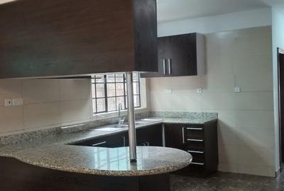 4 Bed Townhouse with En Suite in Lavington - 3