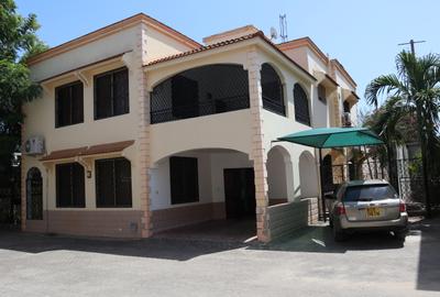 4 Bed House with En Suite in Nyali Area