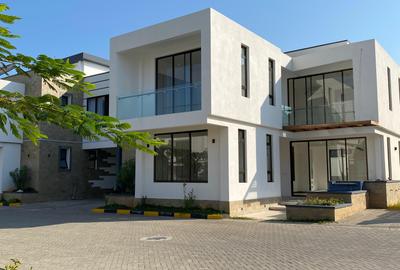 4 Bed Villa with En Suite in Nyali Area
