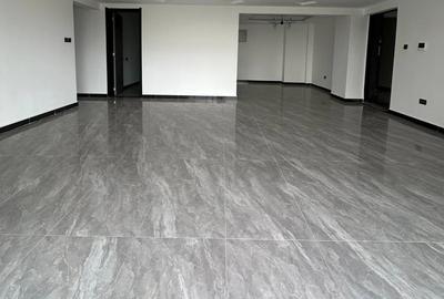 5 Bed Apartment with En Suite at Valley Arcade - 2