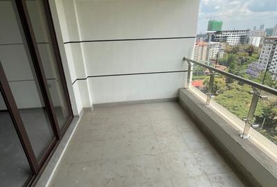 2 Bed Apartment with En Suite in Riverside