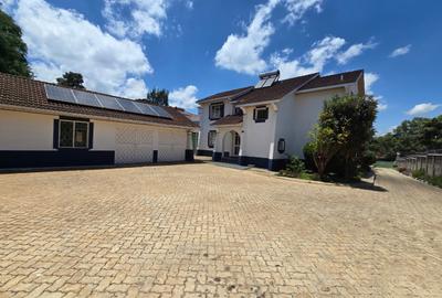 4 Bed House with En Suite in Runda - 3