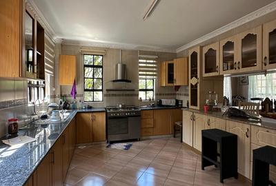 5 Bed Townhouse with En Suite in Kileleshwa - 4