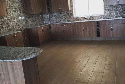 3 Bed Apartment with En Suite in Kileleshwa - 2