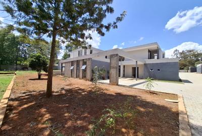 5 Bed Villa with En Suite in Karen - 2