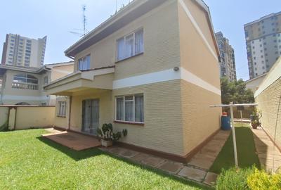 5 Bed Townhouse with Staff Quarters in Kilimani