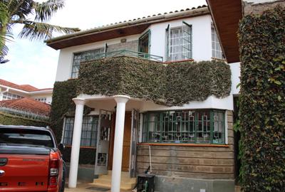 4 Bed Villa with En Suite in Kileleshwa