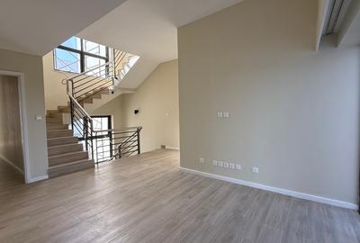 4 Bed Apartment with En Suite in Riverside