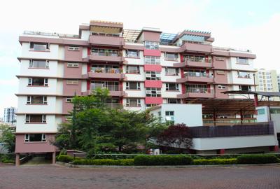 3 Bed Apartment with En Suite in Parklands