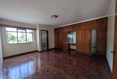 4 Bed Townhouse with En Suite in Westlands Area - 4