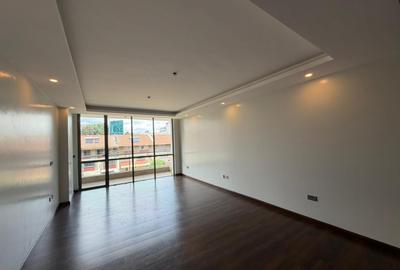 3 Bed Apartment with En Suite in Brookside - 3