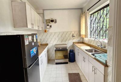 Furnished 3 Bed Apartment with Swimming Pool at Rhapta Road - 4