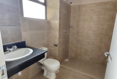 2 Bed Apartment with Swimming Pool in Kitisuru