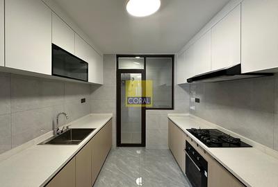 2 Bed Apartment in Riverside - 4