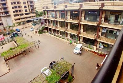 601 ft² Shop with Backup Generator in Parklands